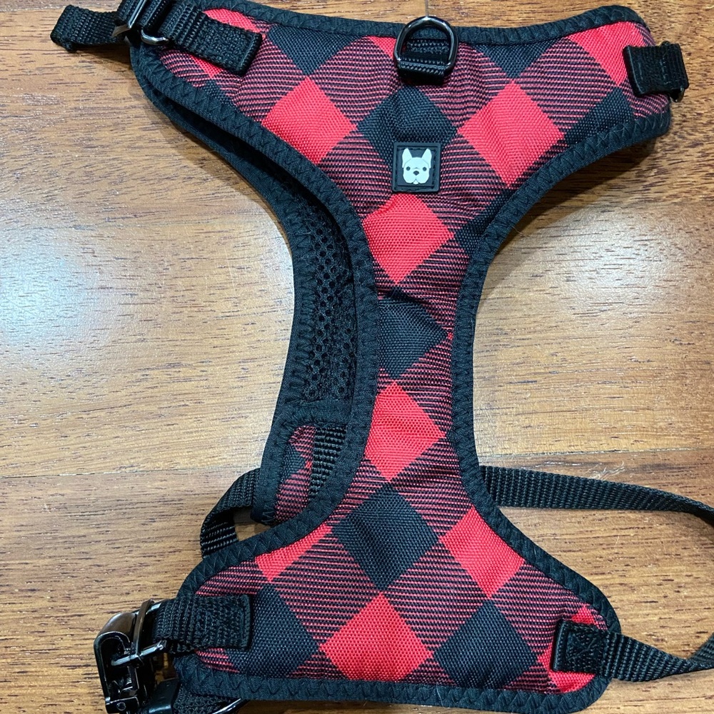 Silver paw harness size small